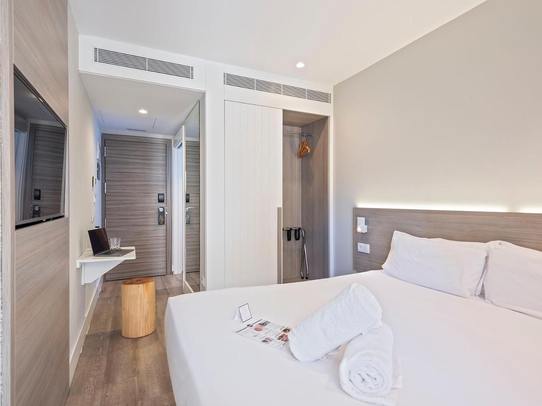 Niu Barcelona Hotel Bagian luar foto